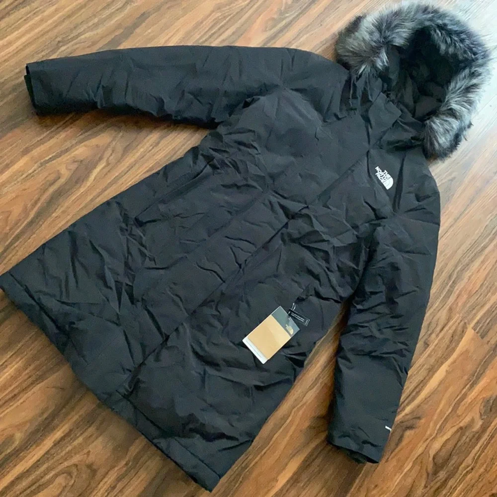 SOLD The North Face Artic Down Parka - Picture 6 of 16